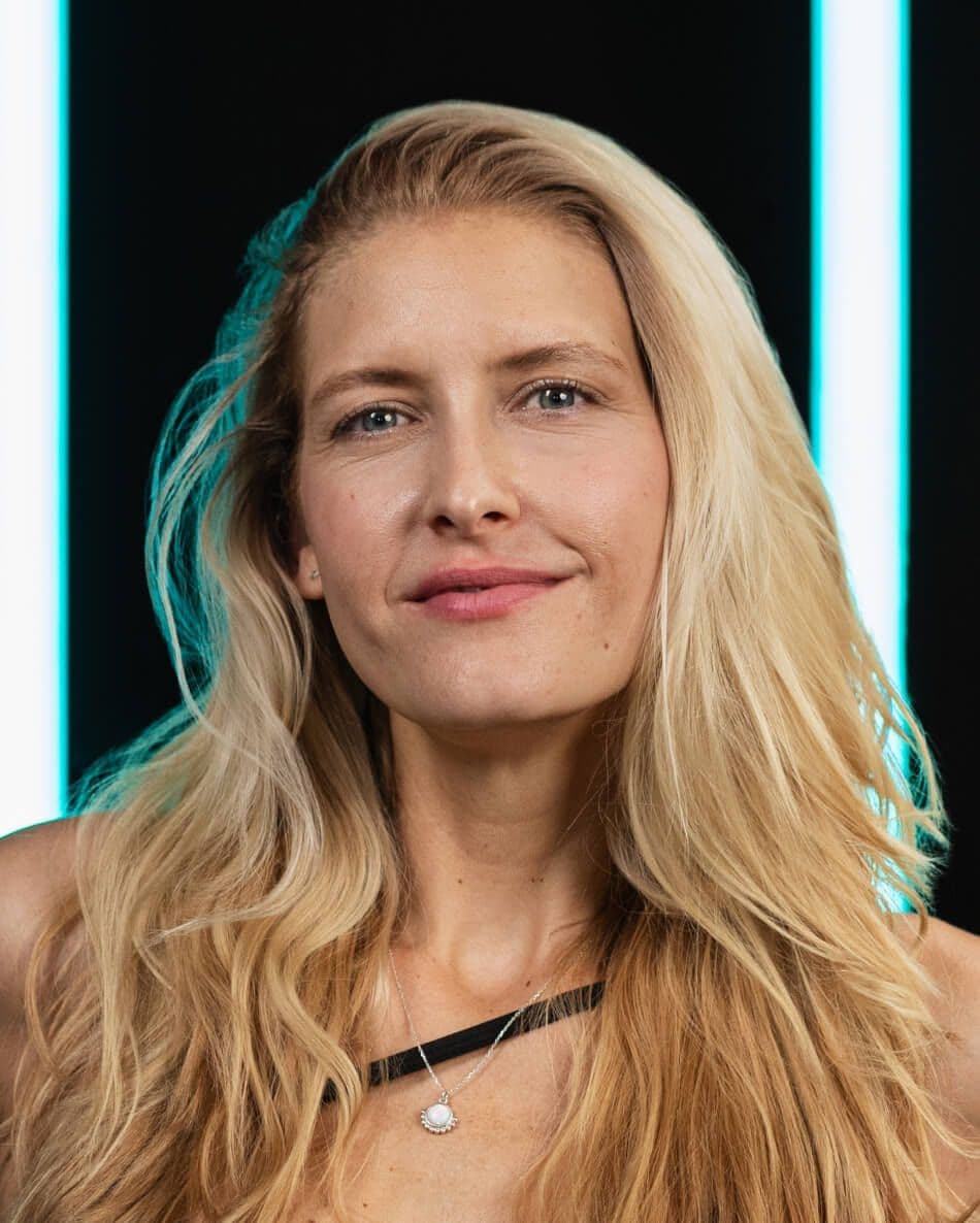 Kat D.